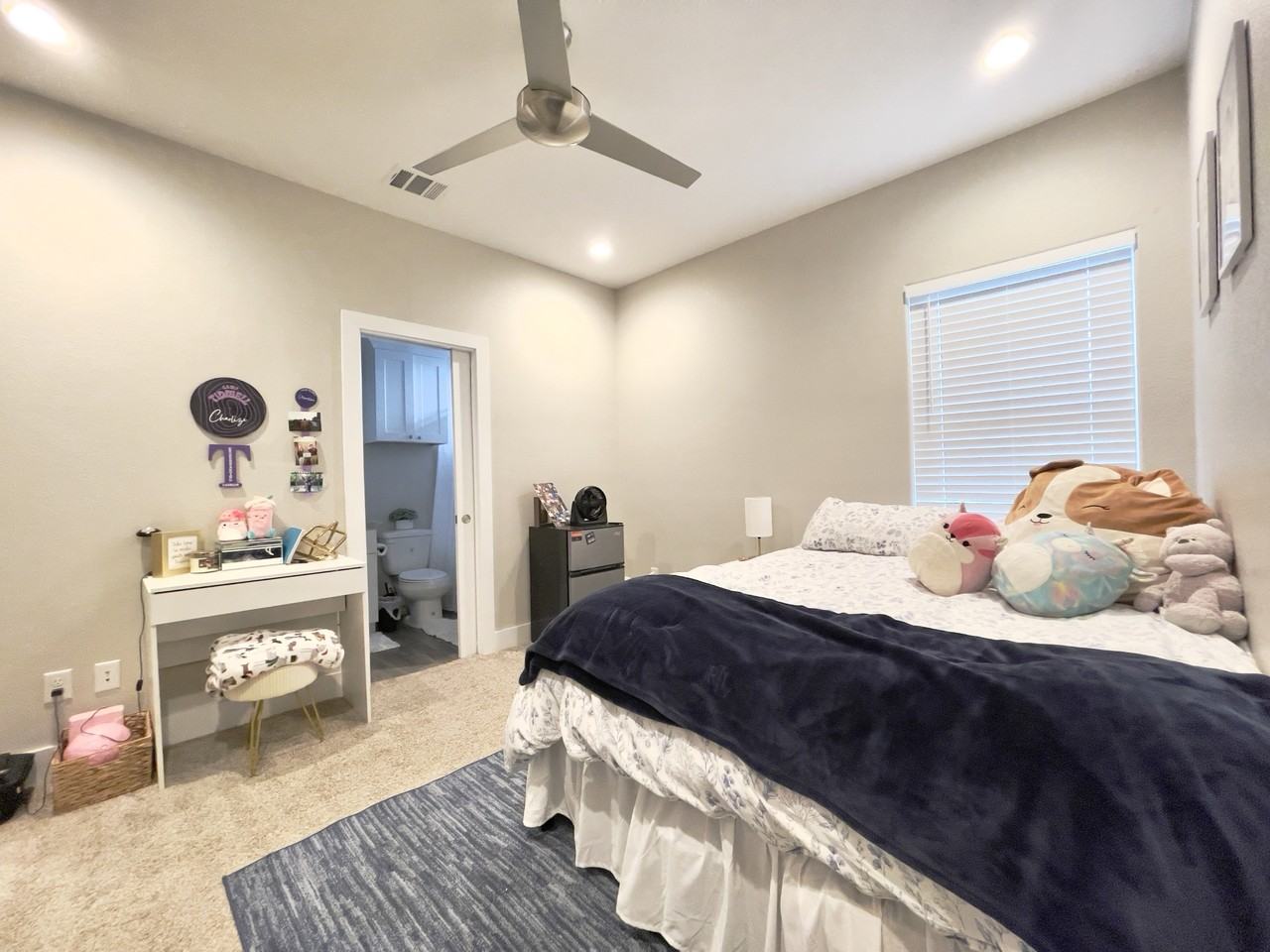 308 Poplar St #1 - Photo 6 of 38