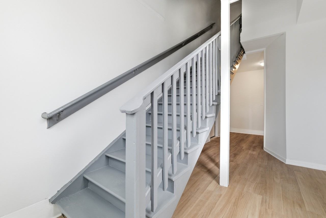 848 Bank Street #2nd Floor - Photo 3 of 17