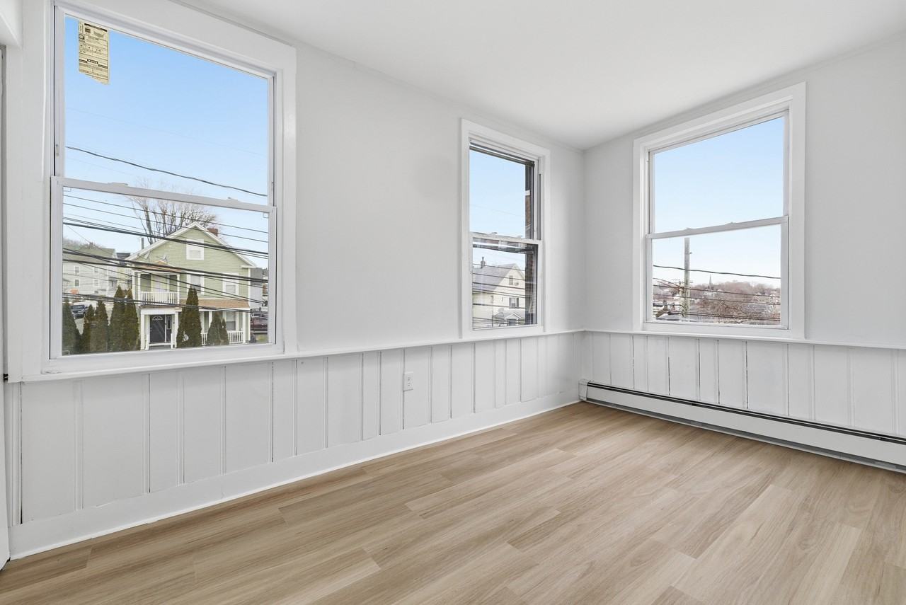 848 Bank Street #2nd Floor - Photo 6 of 17