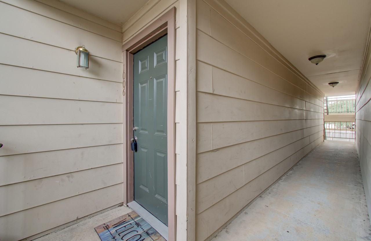 2626 Holly Hall Street #1006 - Photo 5 of 21