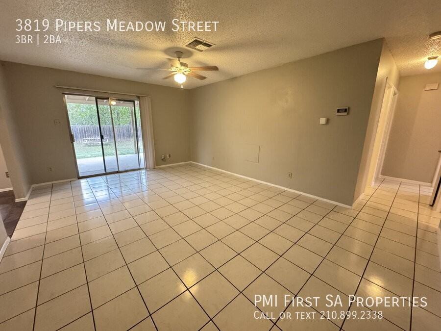 3819 Pipers Meadow St - Photo 2 of 11