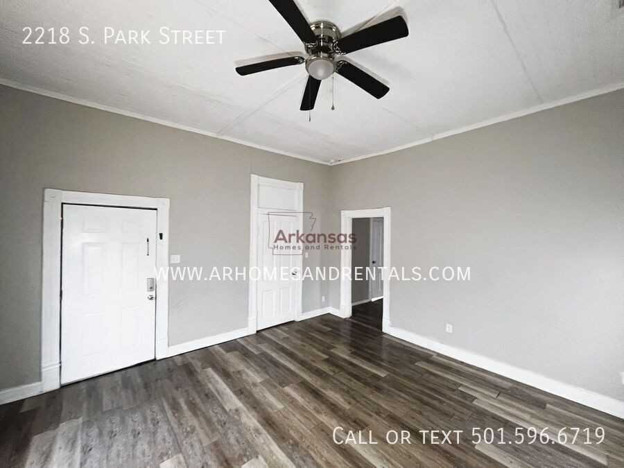 2218 S Park St - Photo 2 of 11