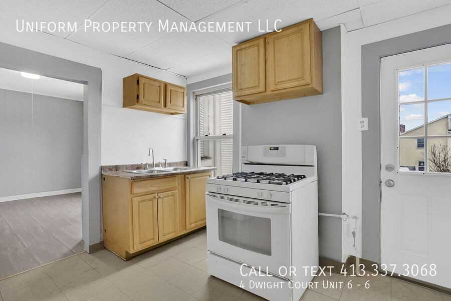 4 Dwight Ct Unit 6 #6 - Photo 2 of 11