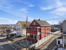 featured image of 848 Bank Street