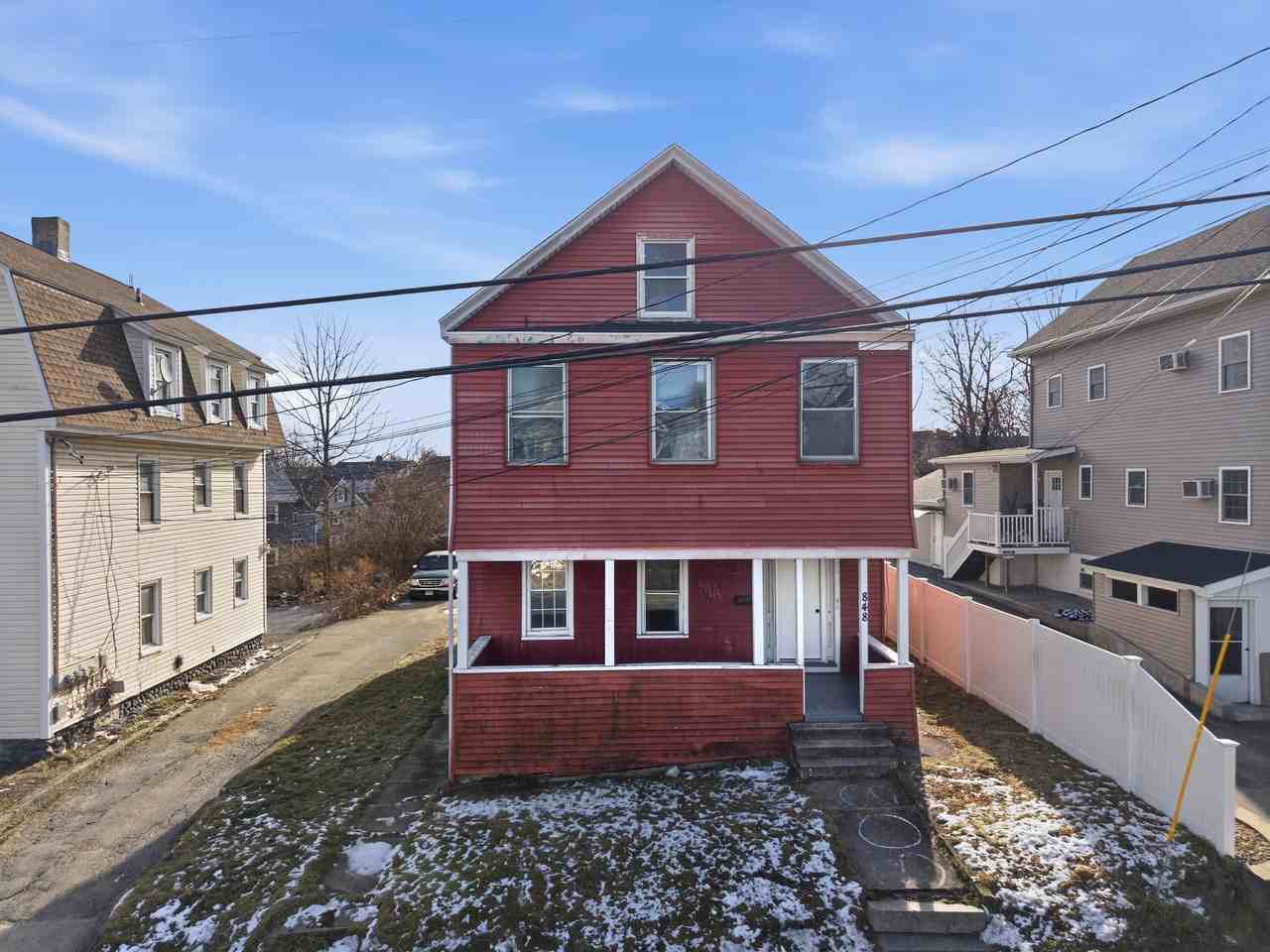 848 Bank Street #1st Floor - Photo 2 of 33