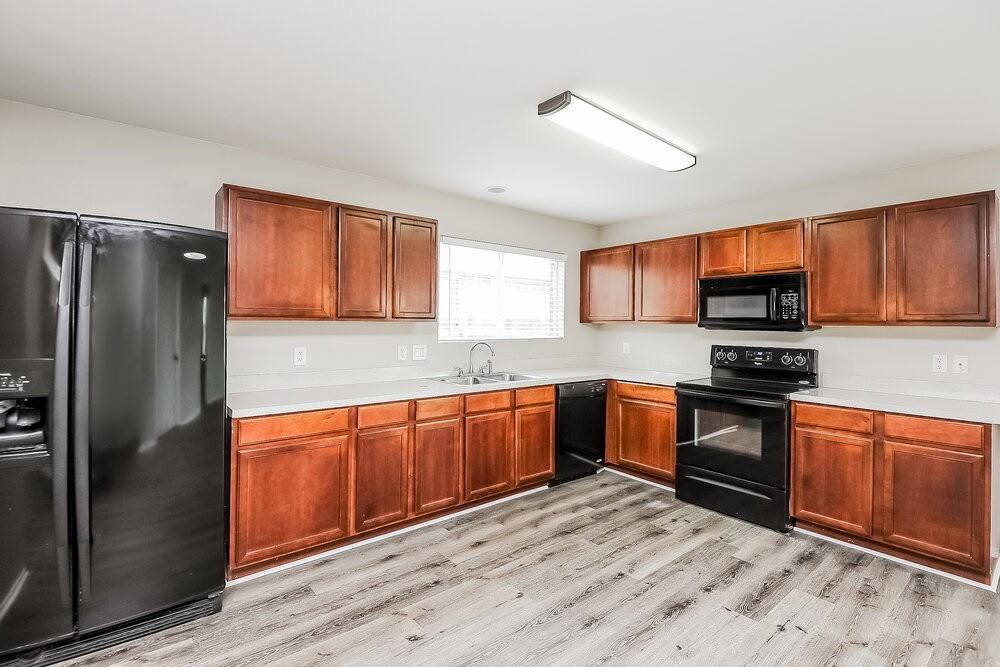 6217 Winnebago Ct - Photo 6 of 17