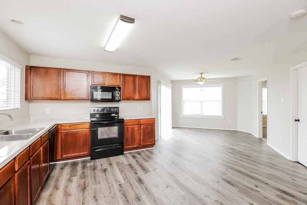 6217 Winnebago Ct - Photo 7 of 17