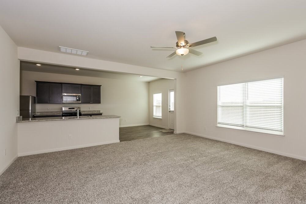 1328 Redpine Dr - Photo 5 of 17