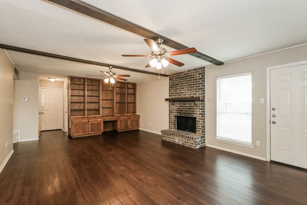 2705 Peppertree Pl - Photo 4 of 17