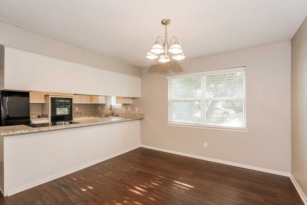 2705 Peppertree Pl - Photo 6 of 17