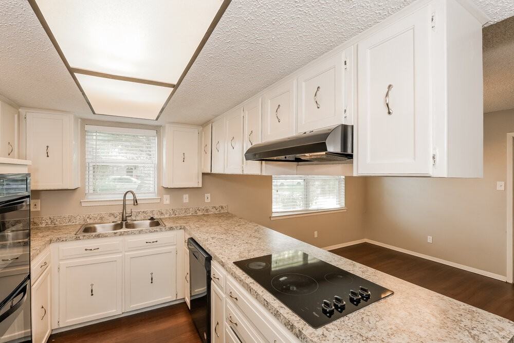 2705 Peppertree Pl - Photo 7 of 17