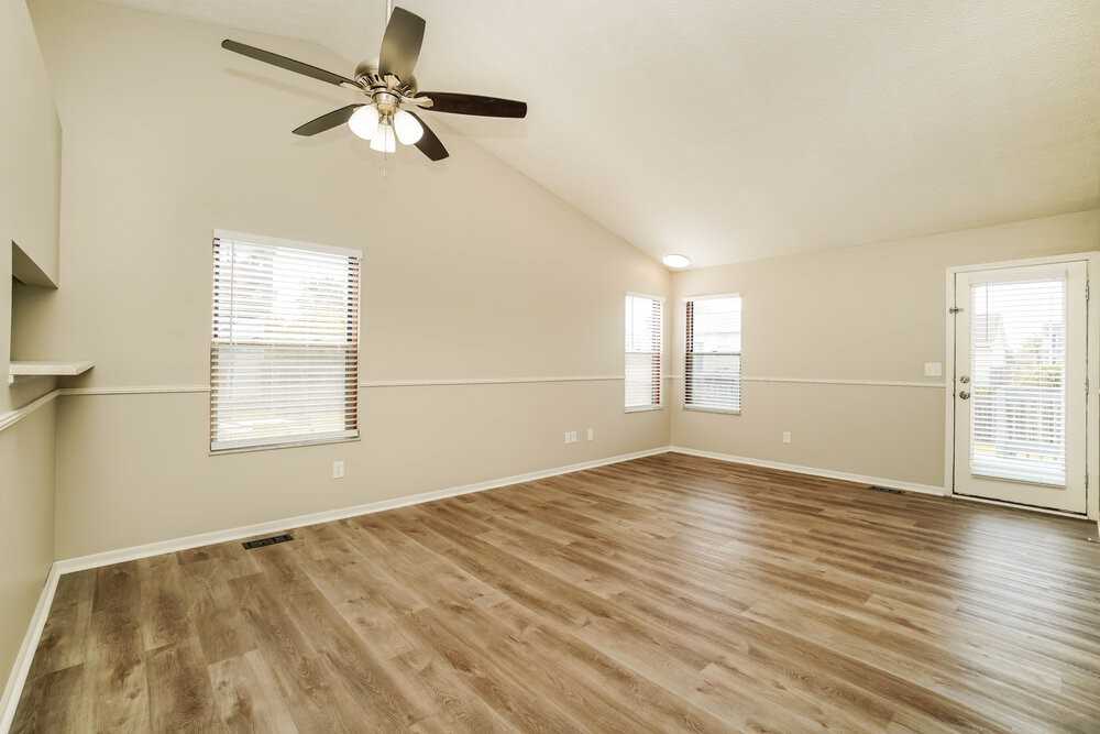 1129 Viewpointe Dr - Photo 6 of 17