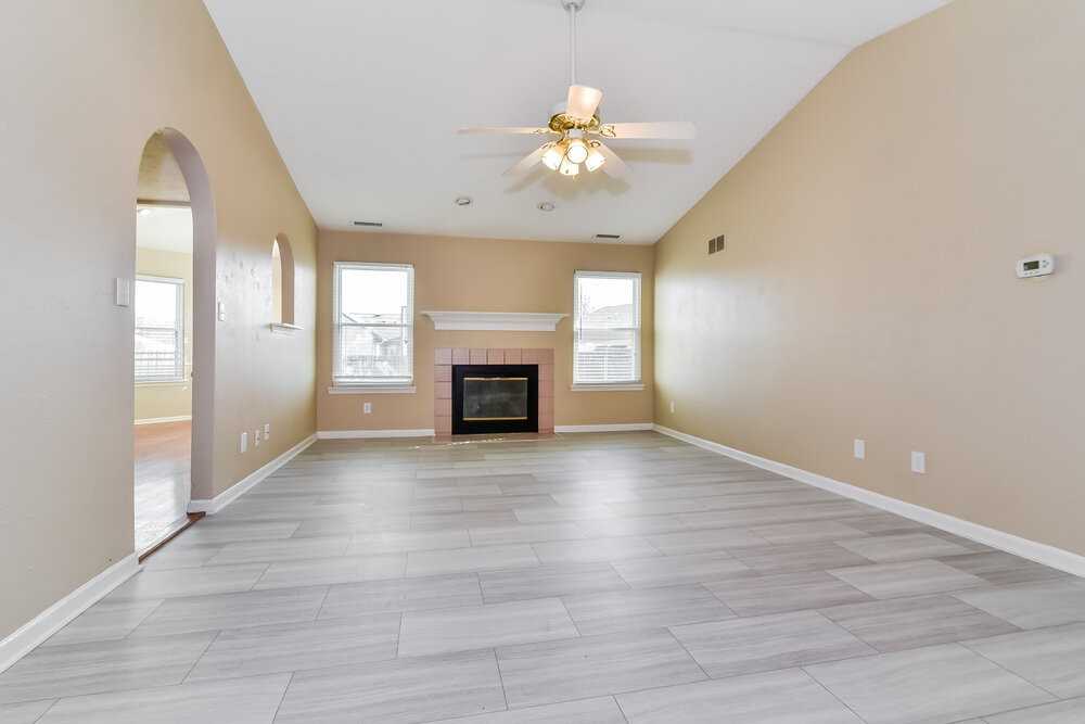 121 Tracy Ridge Blvd - Photo 3 of 16