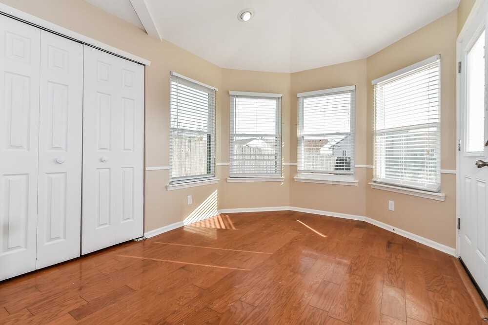 121 Tracy Ridge Blvd - Photo 4 of 16