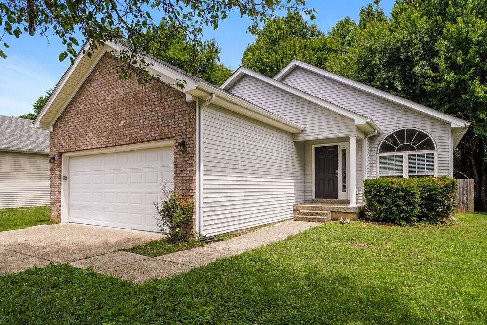 11111 Meadow Chase Ct - Photo 4 of 16