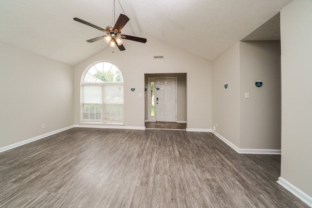 11111 Meadow Chase Ct - Photo 5 of 16