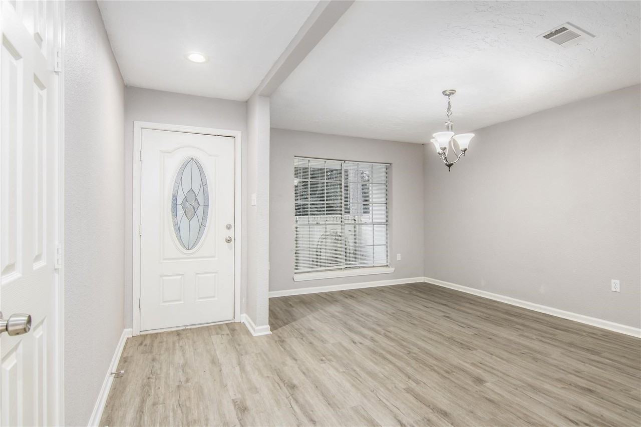 1702 Athens Dr #1702 - Photo 3 of 25