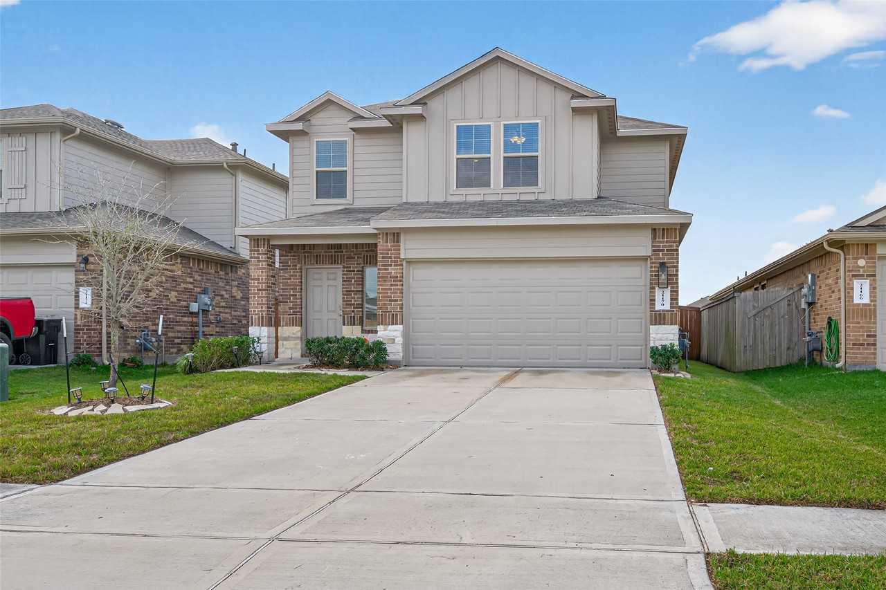 21170 Alder Oaks Dr #21170 - Photo 5 of 48