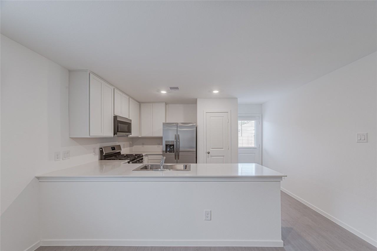 18068 Trepito Ave #18068 - Photo 6 of 16