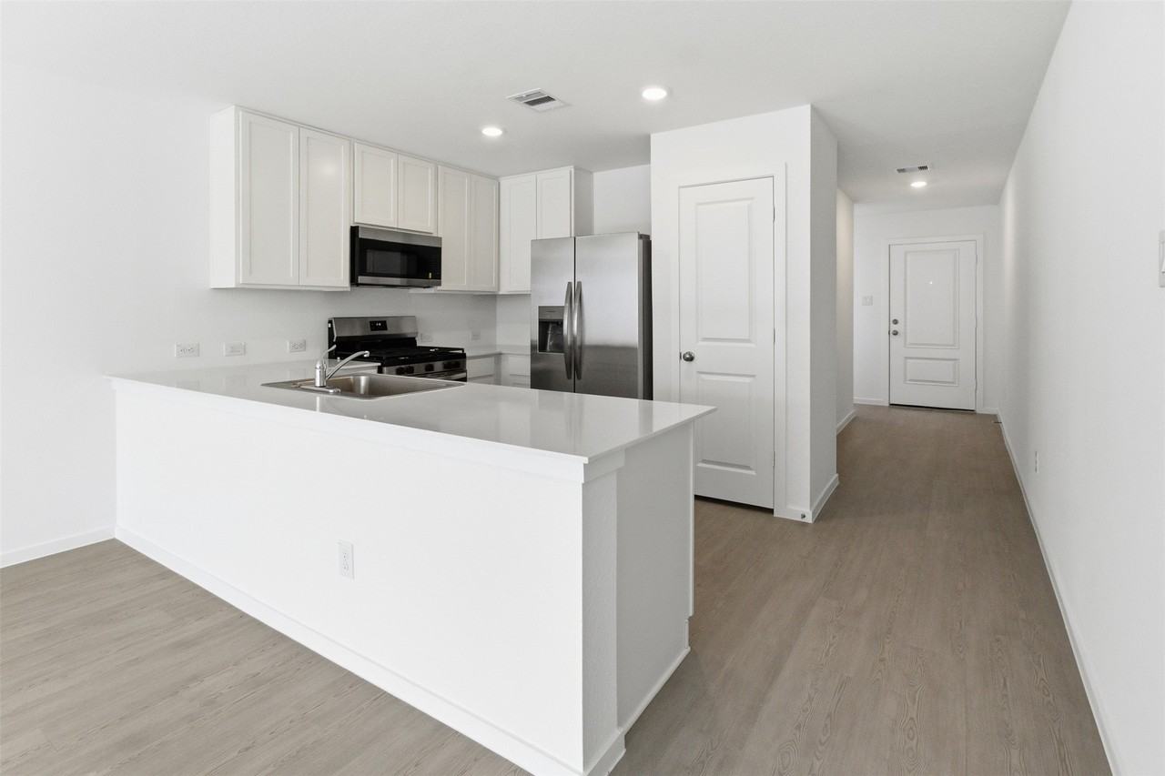 6006 Patriot Sound Drive #6006 - Photo 6 of 36