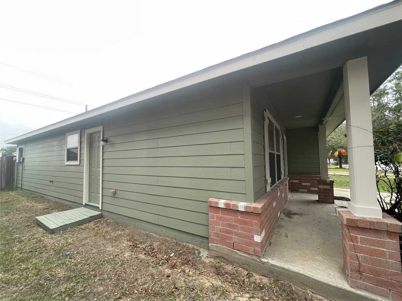 21231 Grand Linden Ct #21231 - Photo 2 of 12