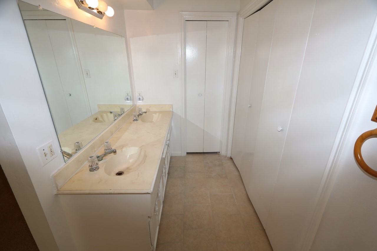 2319 Quail Valley East Dr #2319 - Photo 3 of 22