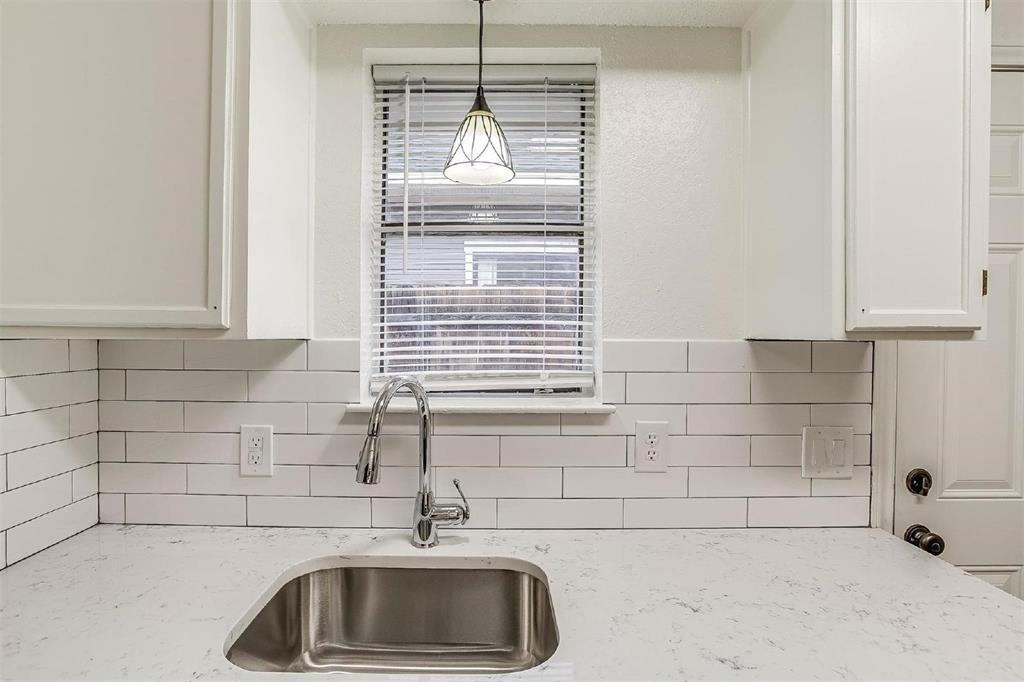 2226 Washington Ave #2226 - Photo 2 of 16