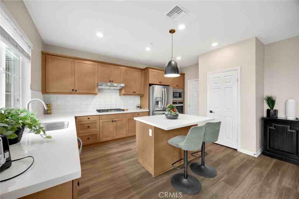 3430 E Foxglove Way #3430 - Photo 4 of 31