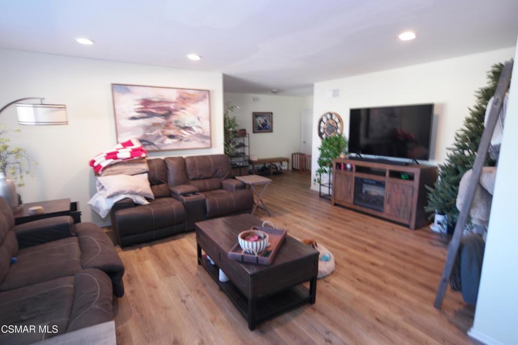 2062 Sapra St #2062 - Photo 4 of 20