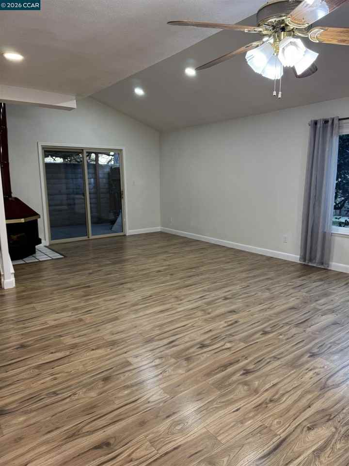 1725 Landana Dr #1725-7 - Photo 6 of 21