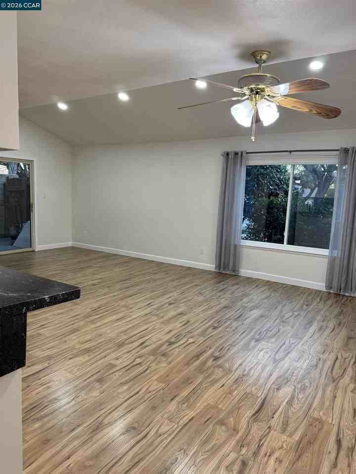 1725 Landana Dr #1725-7 - Photo 7 of 21