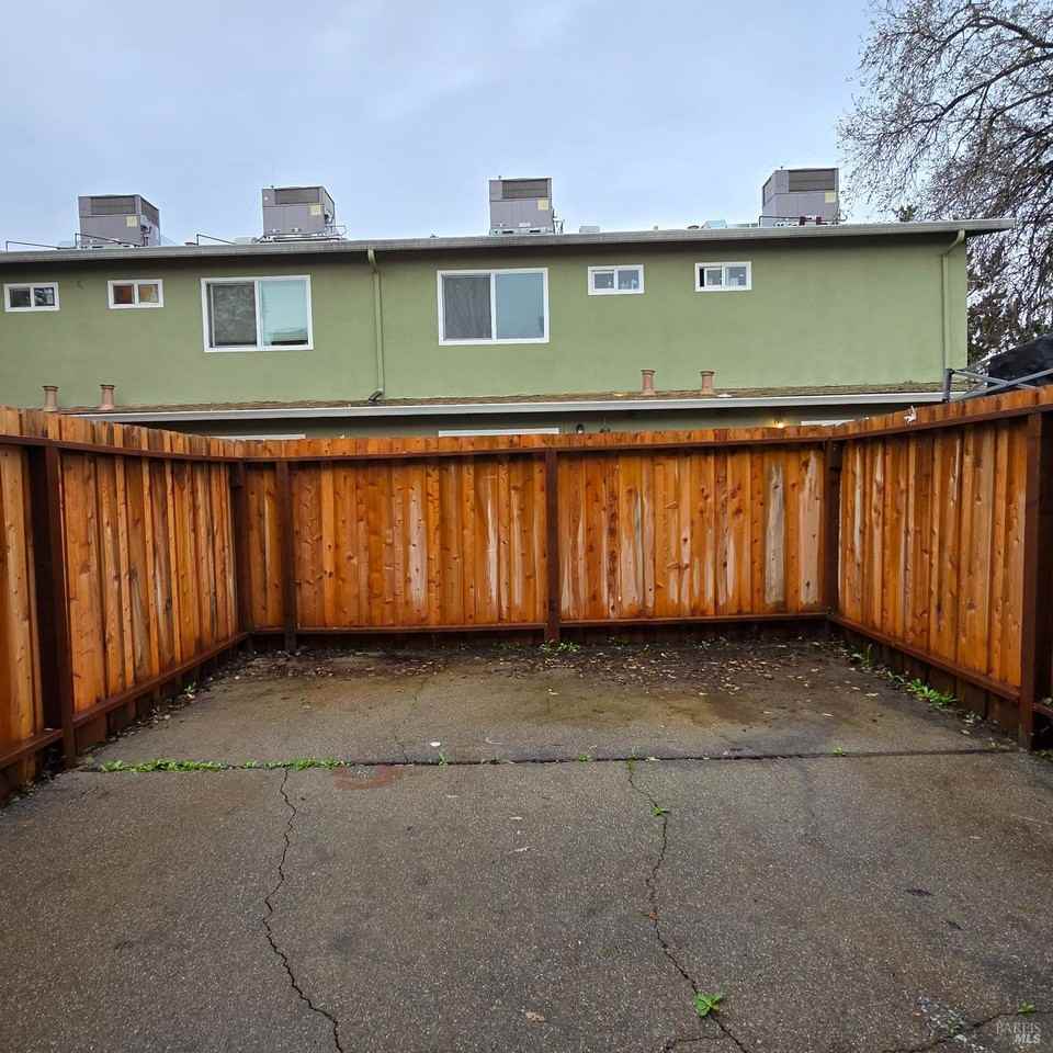 1407 Callen St #1407C - Photo 7 of 11