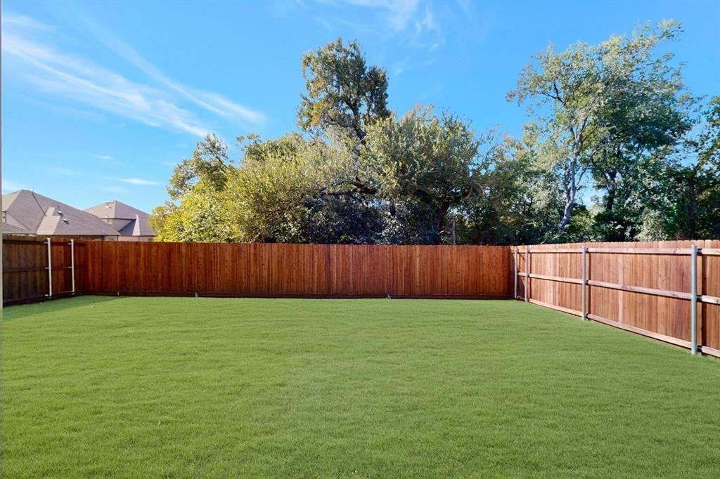 417 Forsyth Dr #417 - Photo 5 of 24