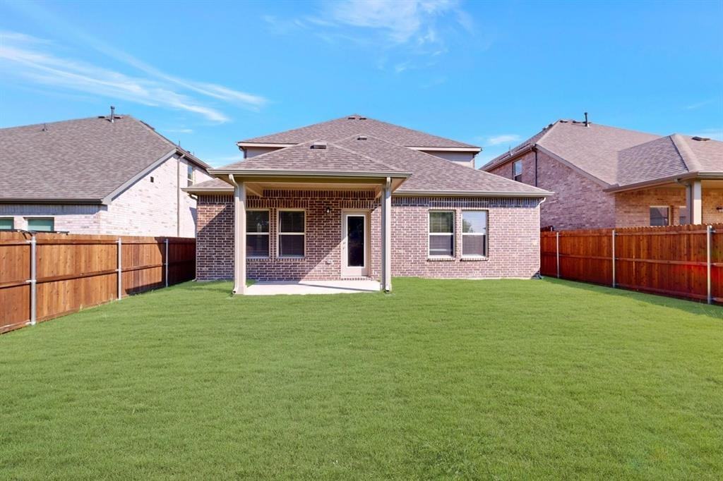 417 Forsyth Dr #417 - Photo 6 of 24