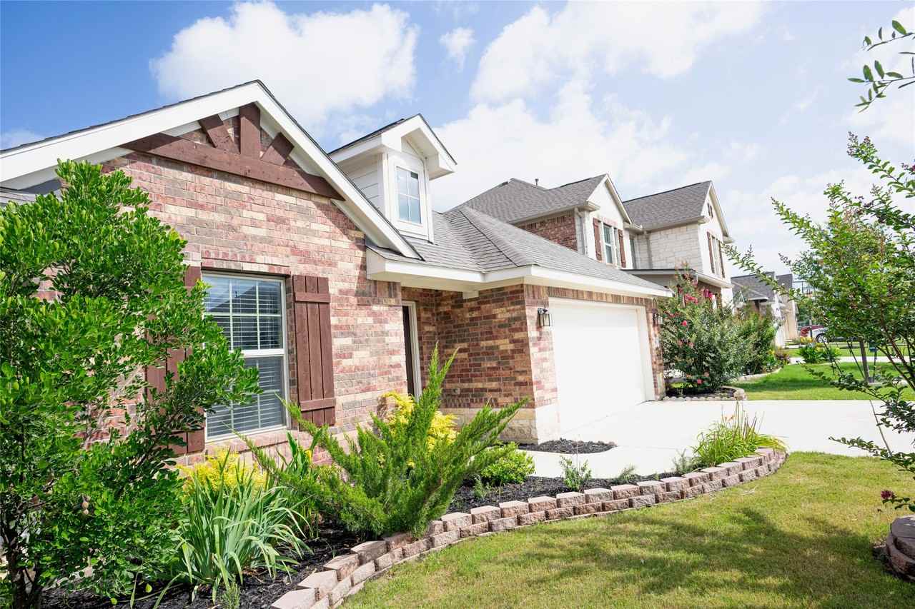 20916 Carries Ranch Rd #20916 - Photo 4 of 40