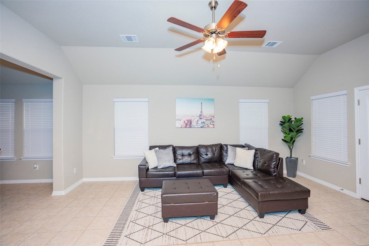 20916 Carries Ranch Rd #20916 - Photo 5 of 40