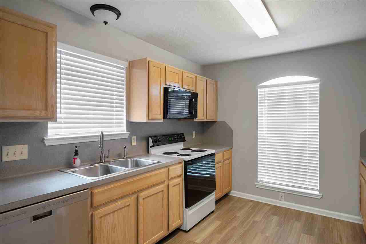 10807 Twin Circles Dr #10807 - Photo 5 of 26