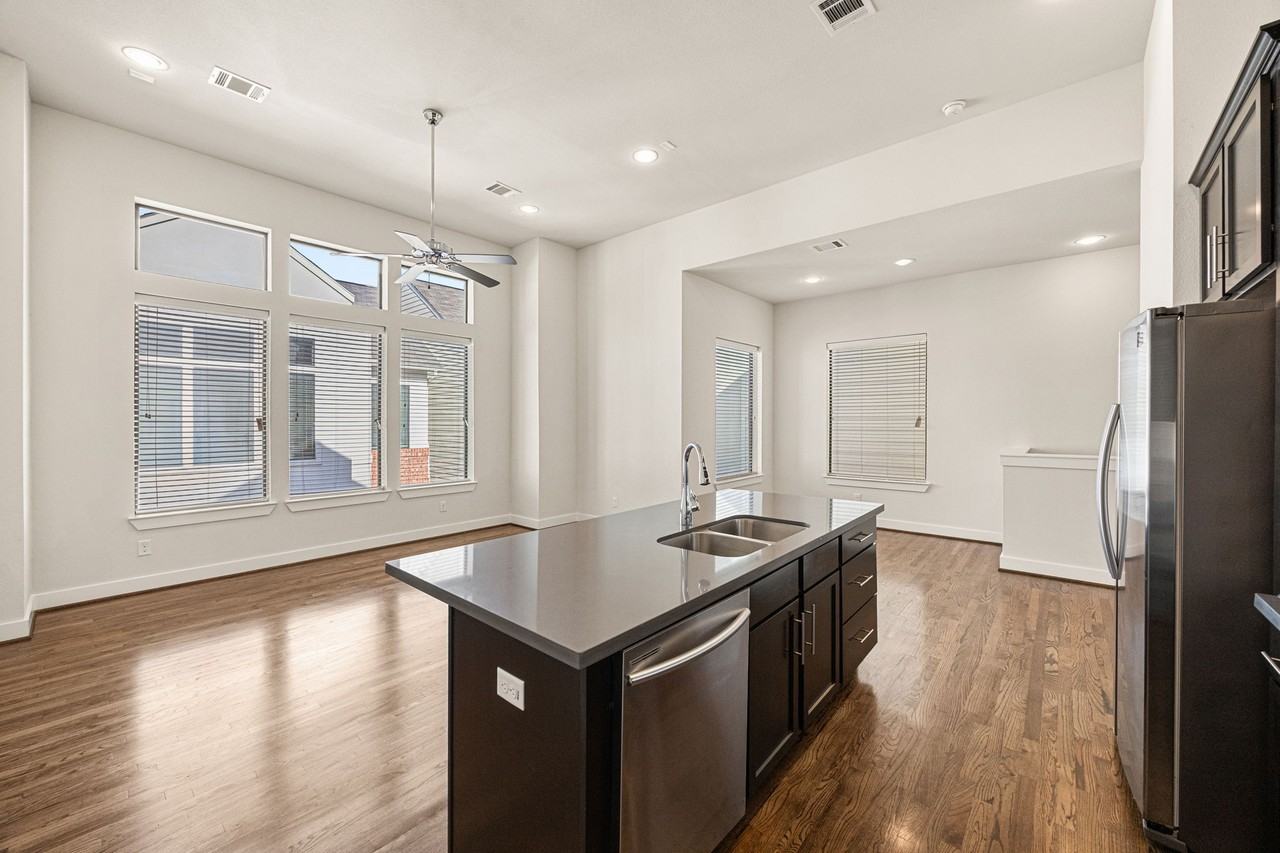 3945 Tulane St #3945 - Photo 4 of 26