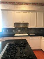 featured image of 2429 Chantilly Ln #2429