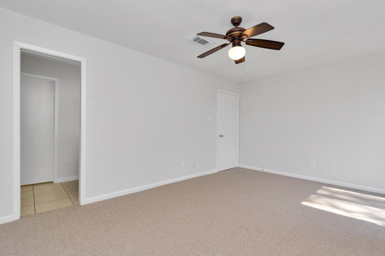 12823 Briarwest Cir #12823 - Photo 3 of 36