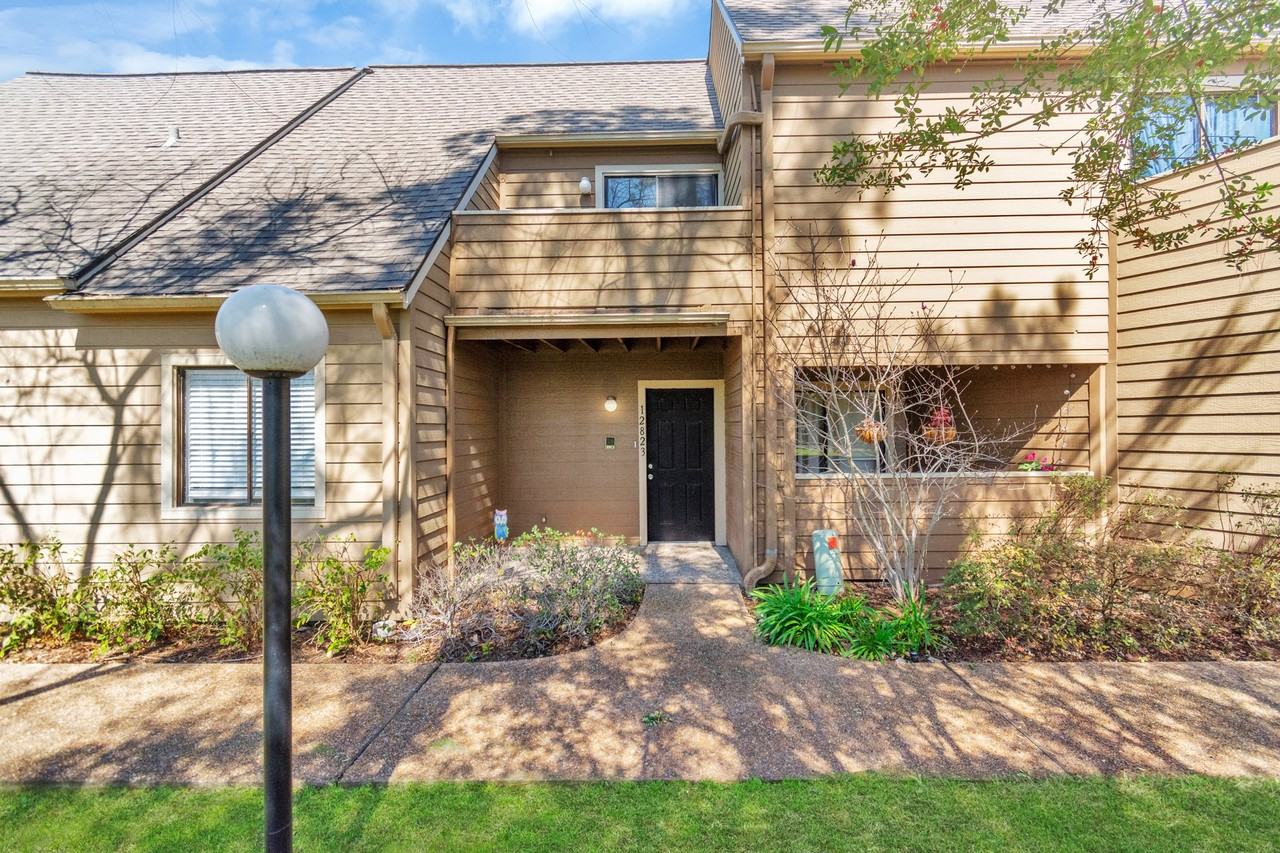 12823 Briarwest Cir #12823 - Photo 6 of 36