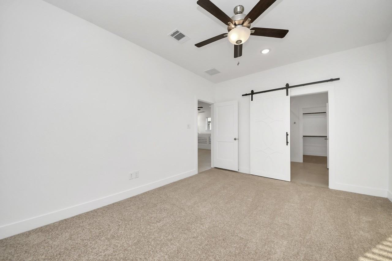 1420 Shaded Rock Dr #1420 - Photo 6 of 25