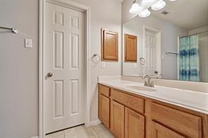 11206 Glenforest Dr #11206 - Photo 6 of 34