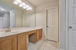 11206 Glenforest Dr #11206 - Photo 7 of 34