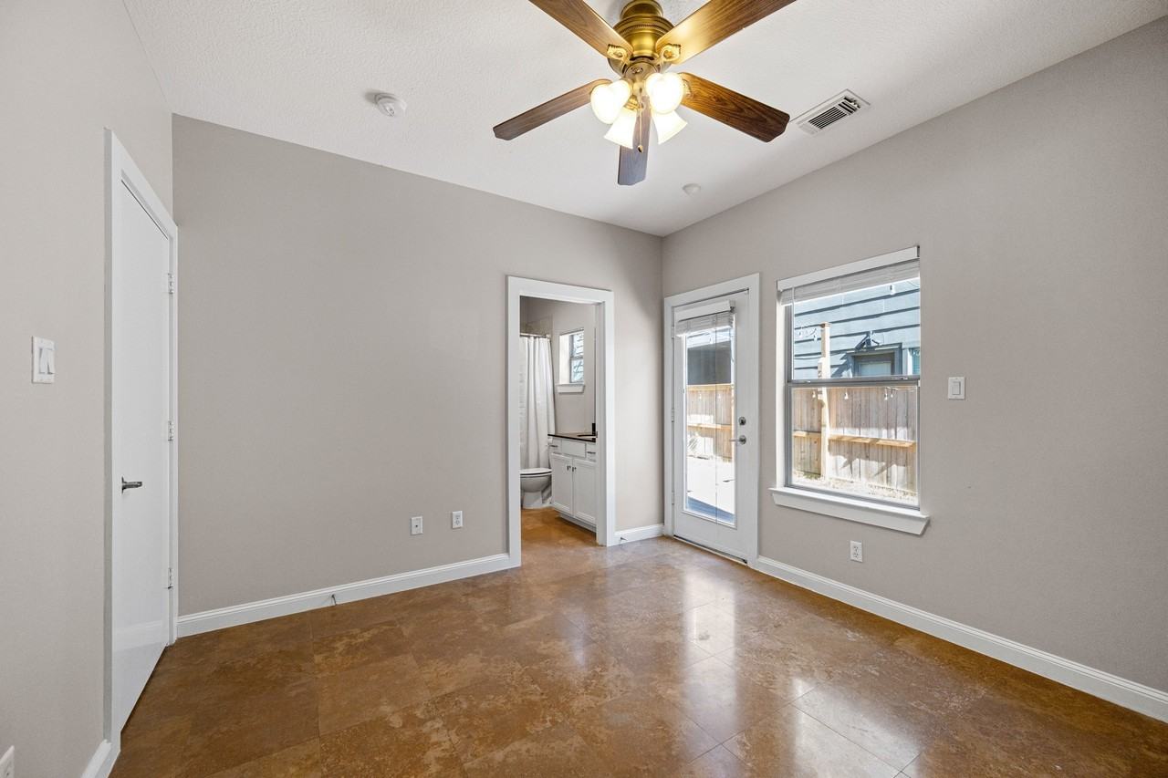 1102 Patterson St #1102 - Photo 4 of 40