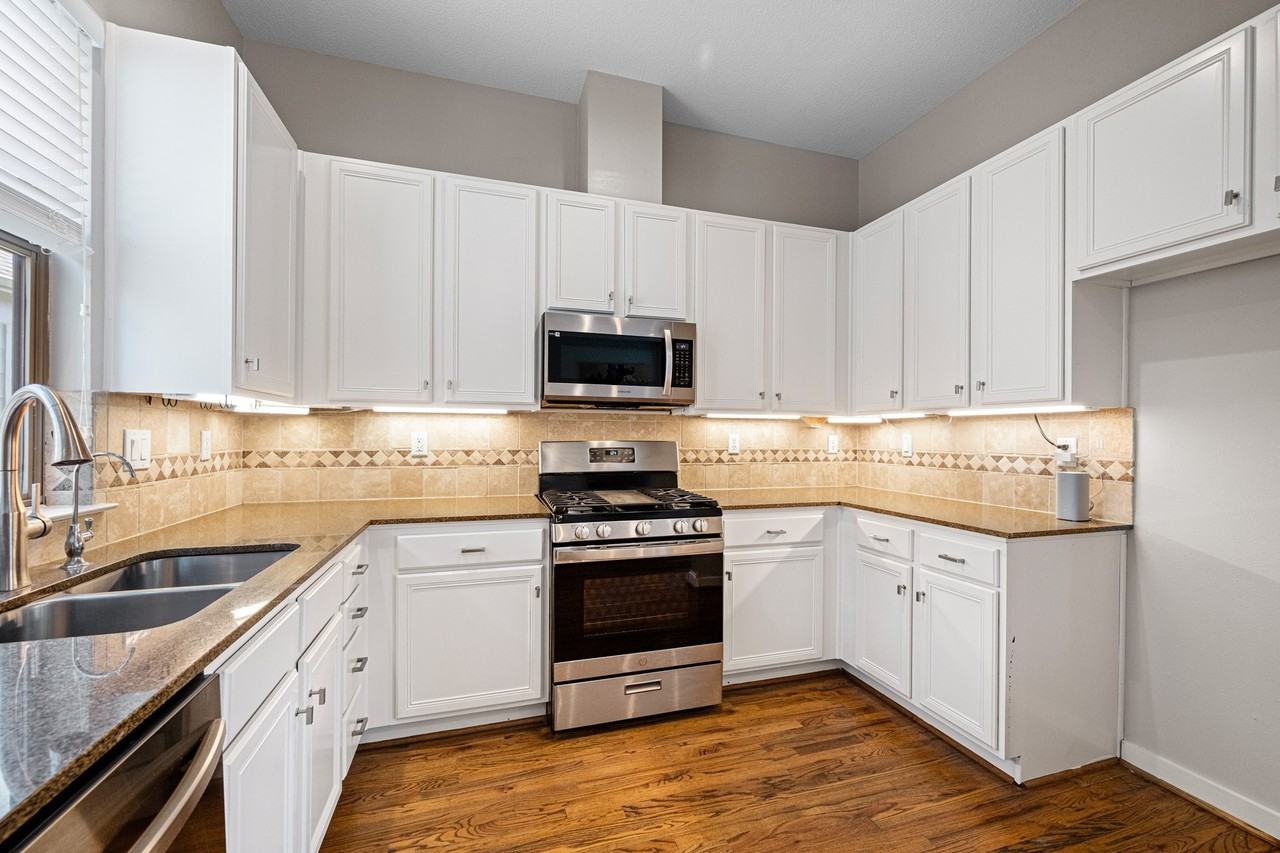 1102 Patterson St #1102 - Photo 7 of 40