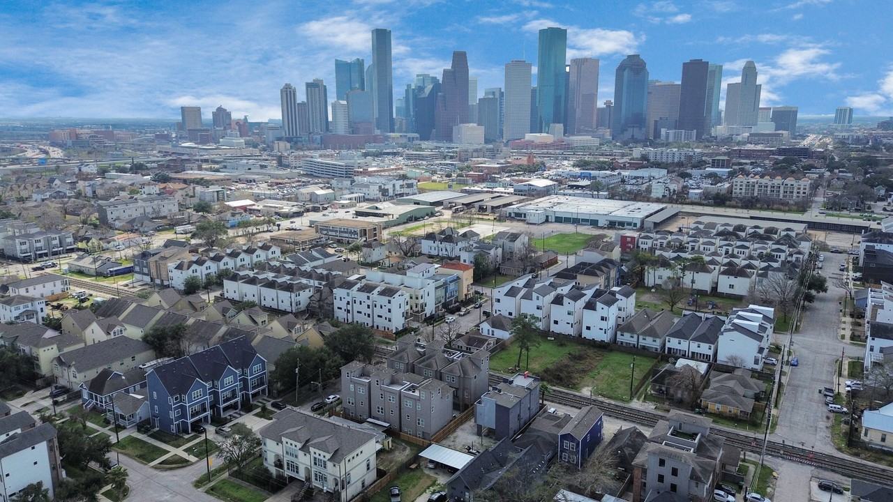 1708 Winter St #1708C - Photo 7 of 29