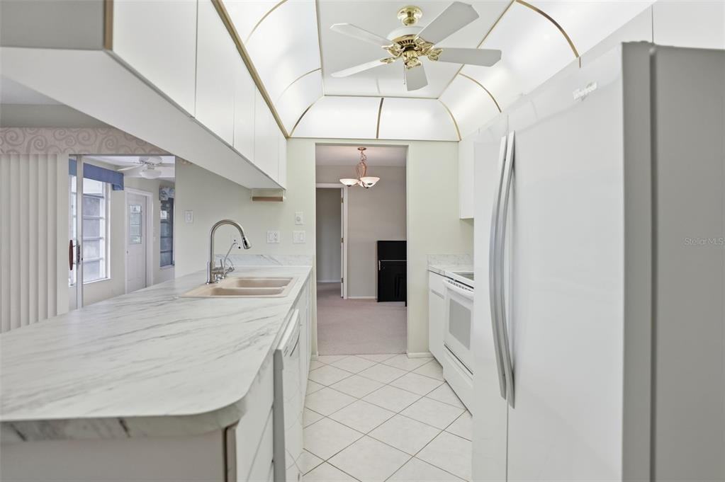 10535 Hardwood Ct #10535 - Photo 5 of 40