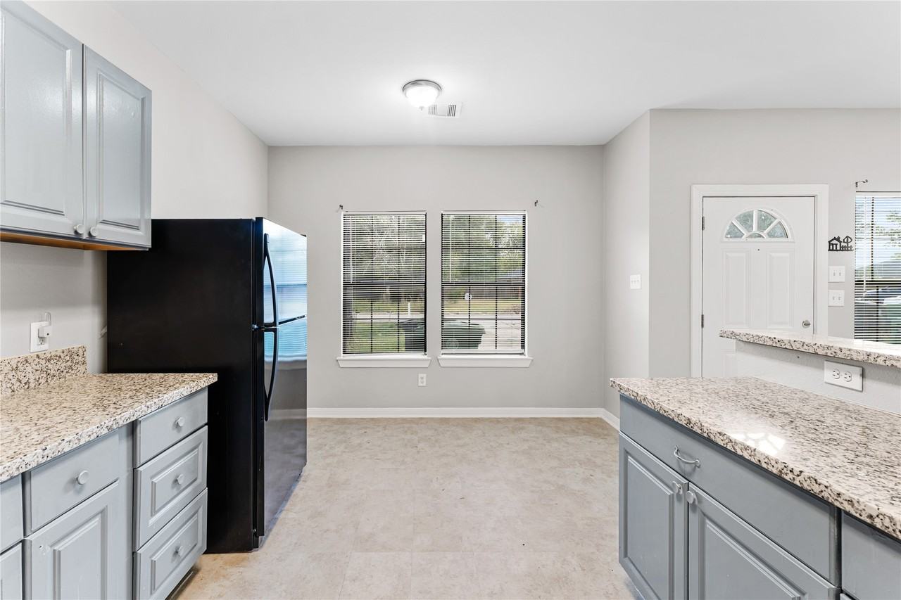 9610 Buffum St #9610B - Photo 5 of 25