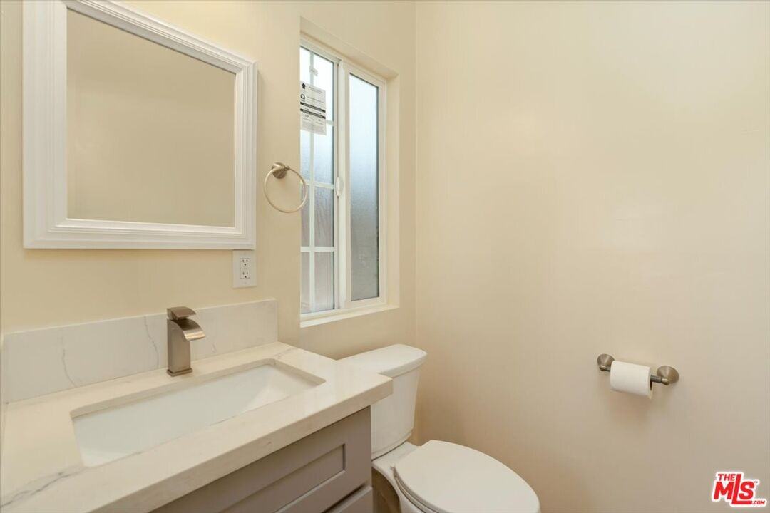 2207 W 20th St #2207 - Photo 2 of 27
